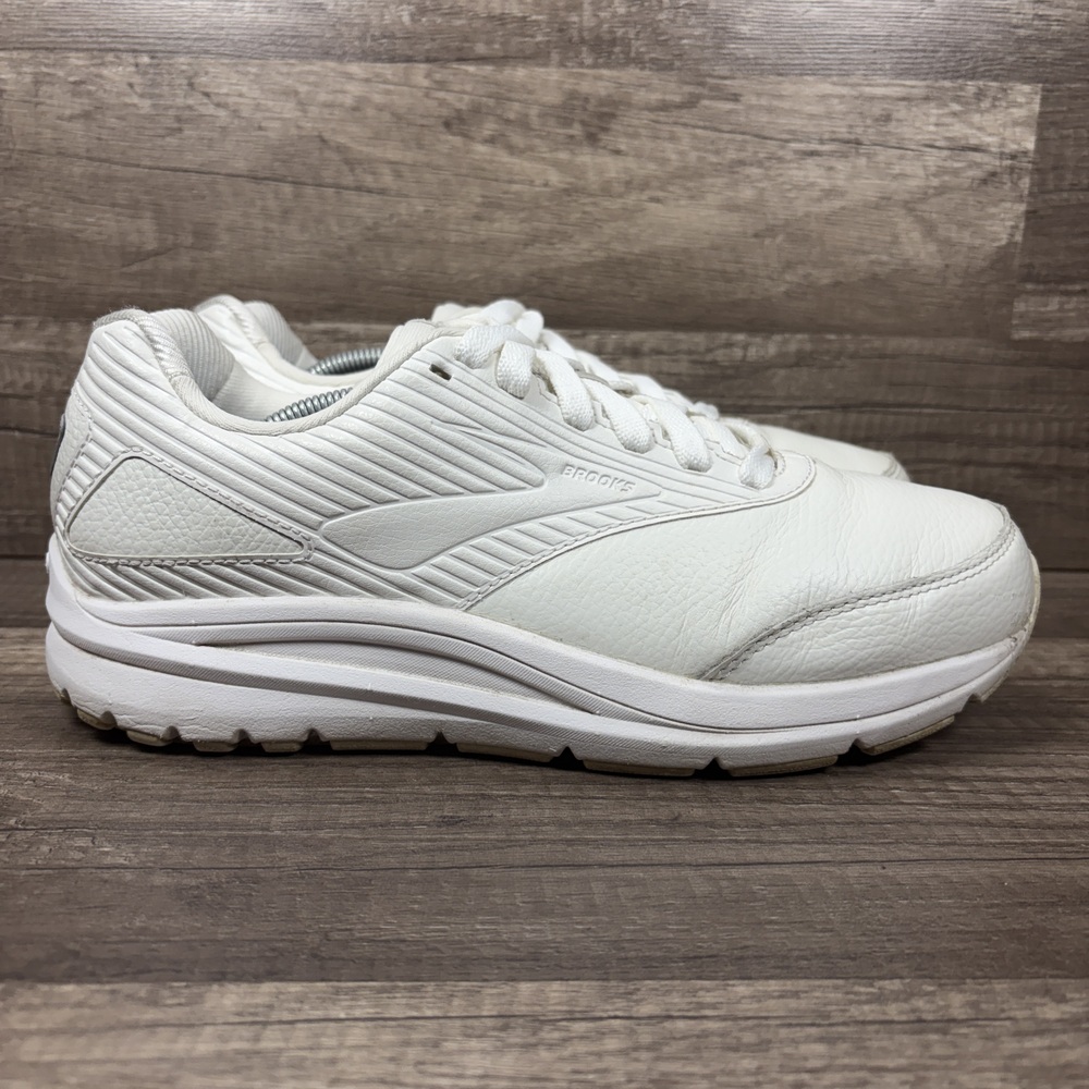 Brooks Addiction Walk White Womens US Size 10 Wide EUR 42 1203071D142 Sneakers